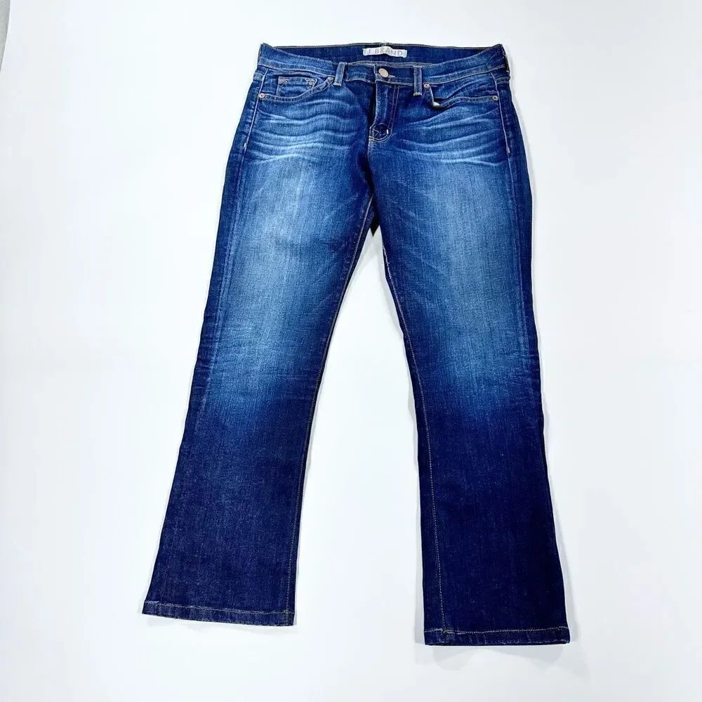 J Brand Murphy dark wash bootcut jean short 28